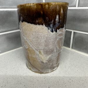 cylindrical container